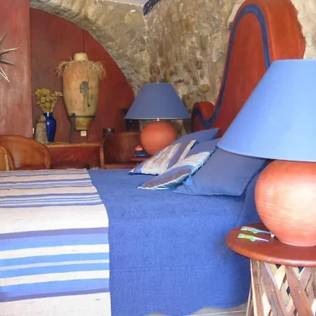 Holiday home Can Serola Sales de Llierca